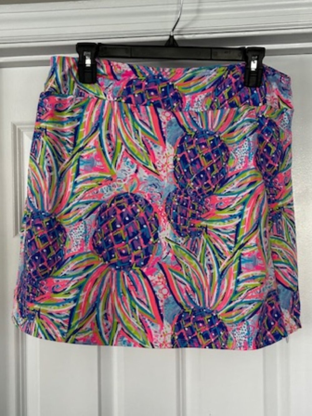 Lulu-B Women's Pineapple Island Print Skort Zip Slit Zip Pocket Size Medium